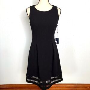 Gorgeous Sleeveless Tommy Hilfiger Dress